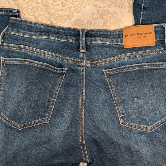 Lucky Brand Jeans Women’s 10 Sweet Crop Blue Denim - Picture 7 of 11